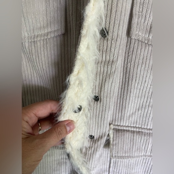 KUT from the Kloth Faux Fur Lined Classic Corduroy Jacket in Grey Sz Large - Picture 4 of 10